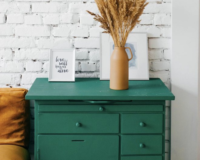 end table with drawers